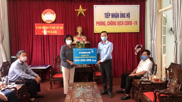 Eximbank ủng hộ 500 triệu đồng tiếp sức Đà Nẵng chống dịch - Ảnh 1. Eximbank ủng hộ 500 triệu đồng tiếp sức Đà Nẵng chống dịch - Ảnh 1.