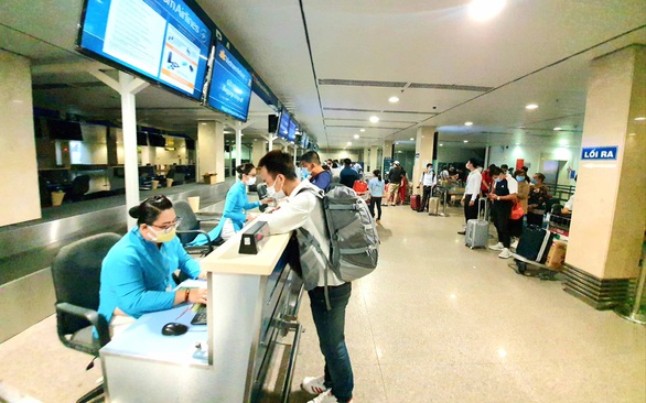 Hỗ trợ ngành hàng không, hành khách phải được hưởng lợi - Ảnh 1. Hỗ trợ ngành hàng không, hành khách phải được hưởng lợi - Ảnh 1.