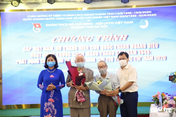 Chào cờ Tôi yêu Tổ quốc tôi chào mừng Quốc khánh 2-9 - Ảnh 1. Chào cờ Tôi yêu Tổ quốc tôi chào mừng Quốc khánh 2-9 - Ảnh 1.