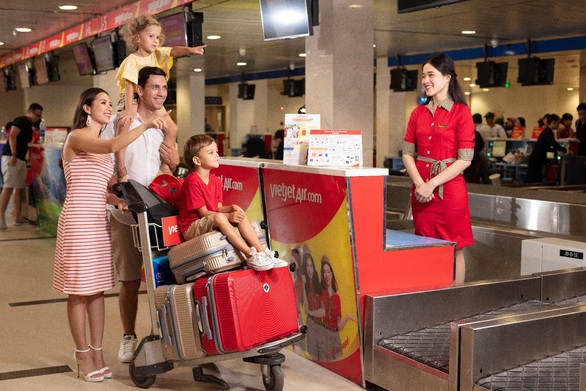 Chuẩn bị về nhà ăn Tết, lo gì xách nặng - Ảnh 3. Chuẩn bị về nhà ăn Tết, lo gì xách nặng - Ảnh 3.