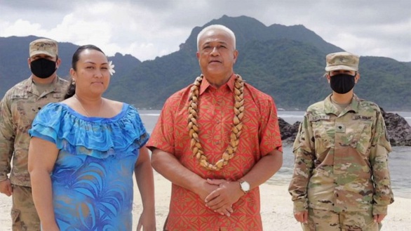 Đảng Dân chủ bị chỉ trích vì lấy lính làm phông ủng hộ ông Joe Biden - Ảnh 1. Đảng Dân chủ bị chỉ trích vì lấy lính làm phông ủng hộ ông Joe Biden - Ảnh 1.