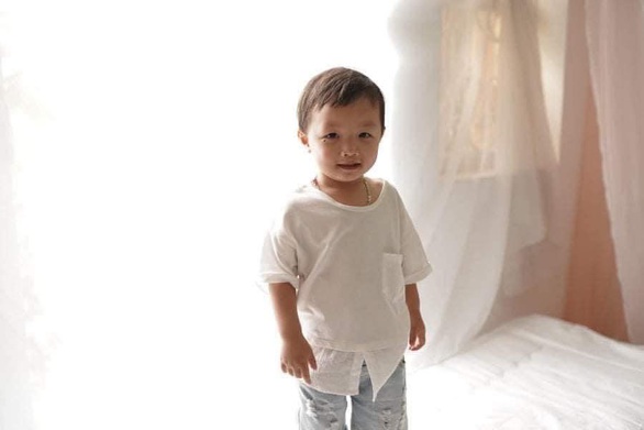 Bé trai 2 tuổi mất tích khi chơi công viên: Camera ghi lại người phụ nữ 2 lần vẫy bé - Ảnh 3. Bé trai 2 tuổi mất tích khi chơi công viên: Camera ghi lại người phụ nữ 2 lần vẫy bé - Ảnh 3.