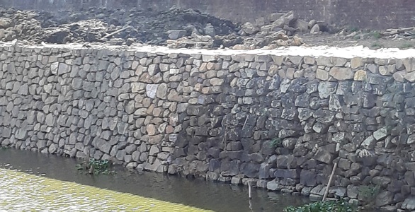 Kè thí điểm di tích kinh thành Huế đang làm lại ra sao? - Ảnh 4. Kè thí điểm di tích kinh thành Huế đang làm lại ra sao? - Ảnh 4.