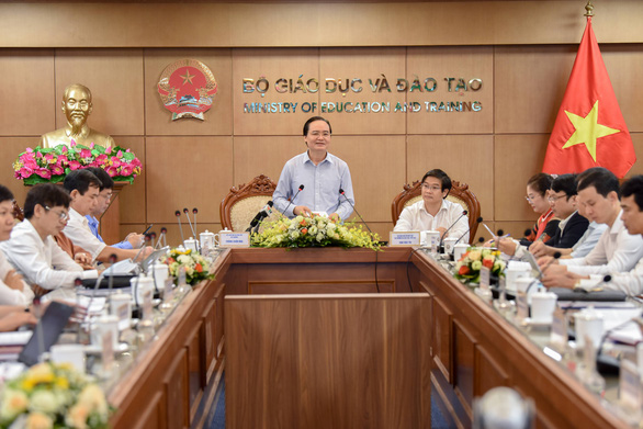 Bộ trưởng Phùng Xuân Nhạ: Một bộ phận giáo viên chưa mạnh dạn đổi mới - Ảnh 1. Bộ trưởng Phùng Xuân Nhạ: Một bộ phận giáo viên chưa mạnh dạn đổi mới - Ảnh 1.