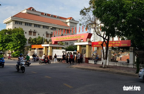 Đường Nhuệ nói đánh phụ xe là để thể hiện sự nhiệt tình với bạn bè - Ảnh 3. Đường Nhuệ nói đánh phụ xe là để thể hiện sự nhiệt tình với bạn bè - Ảnh 3.