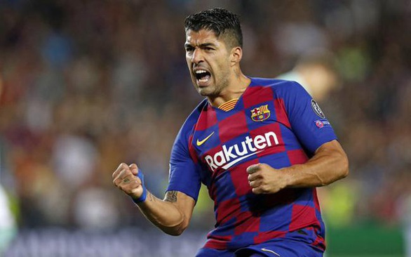 Barca bị chỉ trích cạn tàu ráo máng vì gọi điện đuổi cổ Luis Suarez - Ảnh 1. Barca bị chỉ trích cạn tàu ráo máng vì gọi điện đuổi cổ Luis Suarez - Ảnh 1.