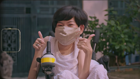 Cầu thủ Bùi Tiến Dũng, phượt thủ Đăng Khoa cùng quyết tâm chống dịch trong MV Vững tin Việt Nam - Ảnh 2. Cầu thủ Bùi Tiến Dũng, phượt thủ Đăng Khoa cùng quyết tâm chống dịch trong MV Vững tin Việt Nam - Ảnh 2.