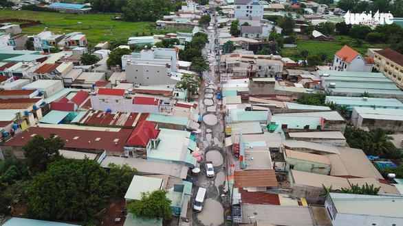 Con đường đau khổ Nữ Dân Công nay đã khang trang - Ảnh 2. Con đường đau khổ Nữ Dân Công nay đã khang trang - Ảnh 2.