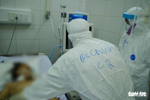 Đoàn y bác sĩ Bệnh viện Chợ Rẫy hoàn thành nhiệm vụ, chia tay Đà Nẵng - Ảnh 2. Đoàn y bác sĩ Bệnh viện Chợ Rẫy hoàn thành nhiệm vụ, chia tay Đà Nẵng - Ảnh 2.