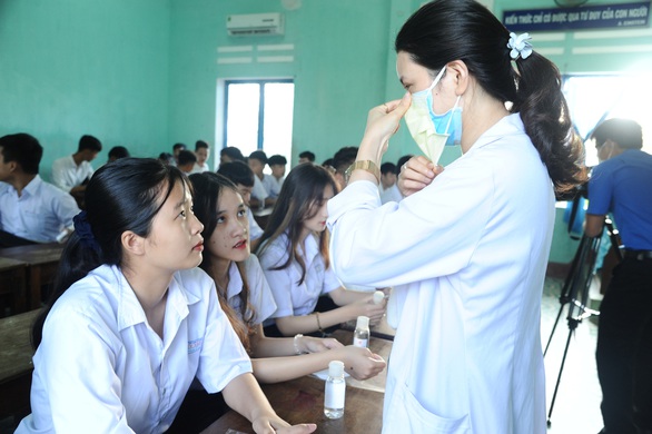 Quảng Nam: Các địa phương cách ly xã hội lùi thời gian thi vào thời điểm thích hợp - Ảnh 1. Quảng Nam: Các địa phương cách ly xã hội lùi thời gian thi vào thời điểm thích hợp - Ảnh 1.