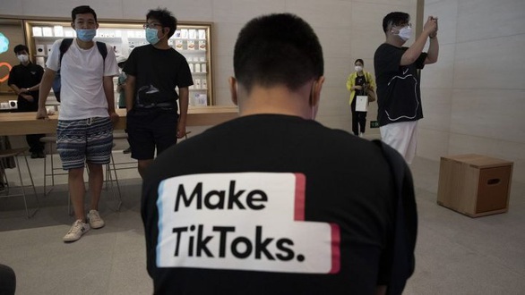Ông Trump nói bên mua TikTok chịu lại quả lớn cho Bộ Tài chính Mỹ - Ảnh 1. Ông Trump nói bên mua TikTok chịu lại quả lớn cho Bộ Tài chính Mỹ - Ảnh 1.