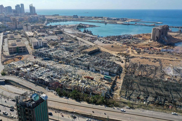 Người chết trong vụ nổ ở Lebanon tăng lên 135, dân nói đang sống trong địa ngục - Ảnh 2. Người chết trong vụ nổ ở Lebanon tăng lên 135, dân nói đang sống trong địa ngục - Ảnh 2.