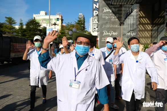 Đoàn y bác sĩ Bình Định đã đến Đà Nẵng sẵn sàng chi viện - Ảnh 3. Đoàn y bác sĩ Bình Định đã đến Đà Nẵng sẵn sàng chi viện - Ảnh 3.