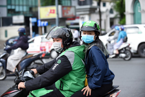 Gojek chính thức hoạt động tại Việt Nam: Tài xế vui vẻ, khách hàng hài lòng - Ảnh 3.