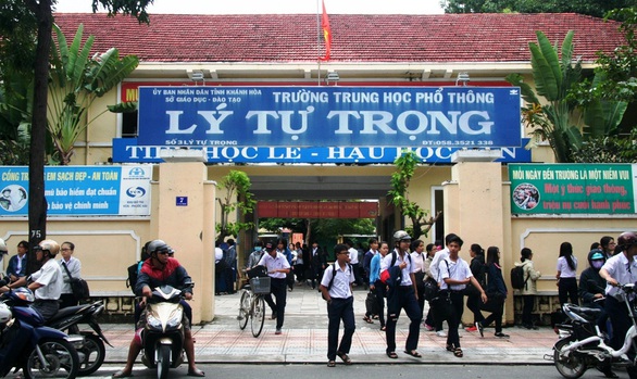 Thi tuyển lớp 10 Khánh Hòa: Không đủ thí sinh để tuyển vẫn phải tổ chức thi - Ảnh 1. Thi tuyển lớp 10 Khánh Hòa: Không đủ thí sinh để tuyển vẫn phải tổ chức thi - Ảnh 1.