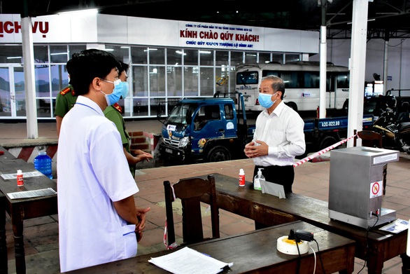 Huế: Mở rộng diện xét nghiệm PCR đối với người qua những điểm có dịch - Ảnh 1. Huế: Mở rộng diện xét nghiệm PCR đối với người qua những điểm có dịch - Ảnh 1.
