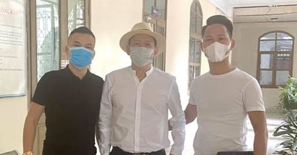 Ca sĩ Duy Mạnh bị phạt 7,5 triệu đồng, hứa không dám nói bậy bạ nữa - Ảnh 1. Ca sĩ Duy Mạnh bị phạt 7,5 triệu đồng, hứa không dám nói bậy bạ nữa - Ảnh 1.