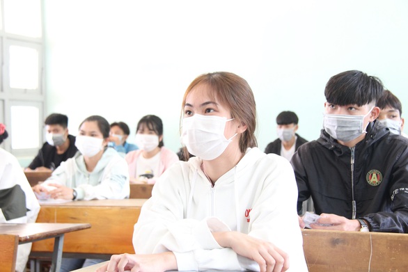 Thí sinh bắt đầu làm thủ tục thi tốt nghiệp THPT, kỳ thi chưa từng có - Ảnh 10. Thí sinh bắt đầu làm thủ tục thi tốt nghiệp THPT, kỳ thi chưa từng có - Ảnh 10.