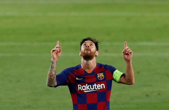 Messi ghi bàn tuyệt đẹp, Barcelona hạ Napoli vào tứ kết Champions League - Ảnh 2.