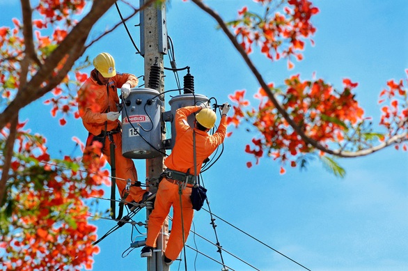 EVNSPC đảm bảo cấp điện ổn định an toàn dịp lễ Quốc khánh - Ảnh 1. EVNSPC đảm bảo cấp điện ổn định an toàn dịp lễ Quốc khánh - Ảnh 1.