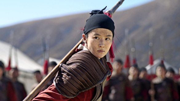 Trung Quốc chỉ thị truyền thông không đưa tin về phim Mulan? - Ảnh 1.