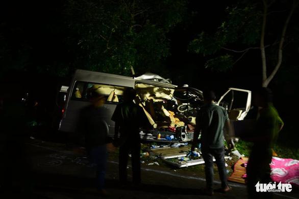 Khởi tố tài xế giao phụ xe lái xe khách gây tai nạn làm 8 người chết - Ảnh 1.