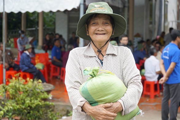 Tôn Đông Á và dấu ấn trên những con đường xanh - Ảnh 3. Tôn Đông Á và dấu ấn trên những con đường xanh - Ảnh 3.