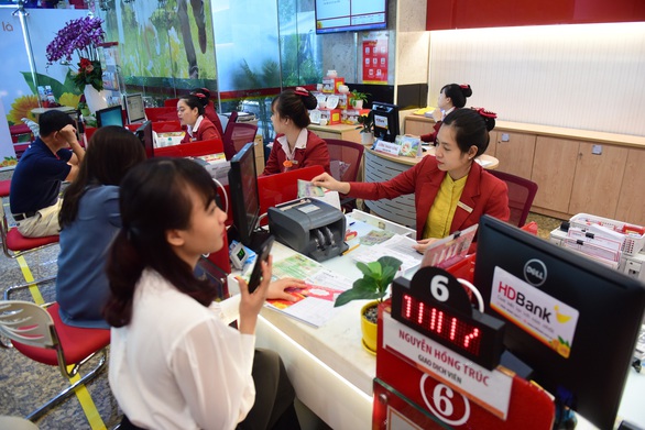 Cầm cố sổ tiết kiệm rồi vay lại vẫn lời - Ảnh 1. Cầm cố sổ tiết kiệm rồi vay lại vẫn lời - Ảnh 1.
