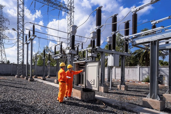 Giá điện không tăng, EVN có thể phải đi vay để trả tiền mua điện từ bên ngoài - Ảnh 1. Giá điện không tăng, EVN có thể phải đi vay để trả tiền mua điện từ bên ngoài - Ảnh 1.