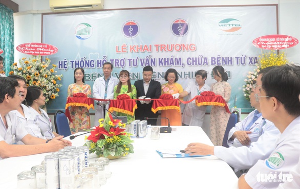 Bệnh viện Bệnh nhiệt đới vận hành trung tâm tư vấn khám bệnh từ xa - Ảnh 2. Bệnh viện Bệnh nhiệt đới vận hành trung tâm tư vấn khám bệnh từ xa - Ảnh 2.