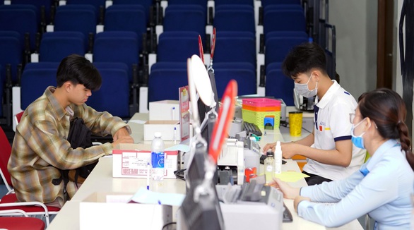 Đại học Hoa Sen tạo điều kiện cho thí sinh khó khăn tài chính trúng tuyển nhập học - Ảnh 3. Đại học Hoa Sen tạo điều kiện cho thí sinh khó khăn tài chính trúng tuyển nhập học - Ảnh 3.