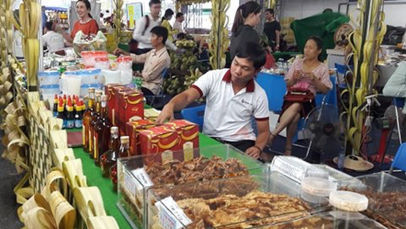 Braised fish in Vu Dai village, Ben Tre spring rolls and thousands of regional specialties flock to Ho Chi Minh City - Photo 8.