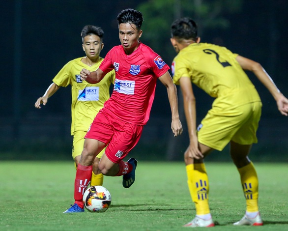 HAGL thua trắng, PVF gục ngã trên chấm luân lưu ở bán kết U17 quốc gia - Ảnh 6. HAGL thua trắng, PVF gục ngã trên chấm luân lưu ở bán kết U17 quốc gia - Ảnh 6.