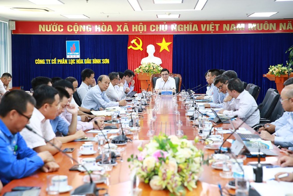 Tiết giảm 2.500 tỉ, lọc dầu Dung Quất dừng để bảo dưỡng vẫn có lợi nhuận - Ảnh 1. Tiết giảm 2.500 tỉ, lọc dầu Dung Quất dừng để bảo dưỡng vẫn có lợi nhuận - Ảnh 1.