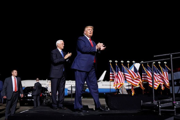 Ông Donald Trump: Sẽ không biết ai thắng trong bầu tổng thống Mỹ trong nhiều tháng - Ảnh 1. Ông Donald Trump: Sẽ không biết ai thắng trong bầu tổng thống Mỹ trong nhiều tháng - Ảnh 1.