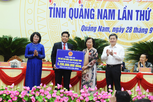 Mỗi cán bộ, đảng viên phải đi đầu trong phong trào thi đua yêu nước - Ảnh 4. Mỗi cán bộ, đảng viên phải đi đầu trong phong trào thi đua yêu nước - Ảnh 4.
