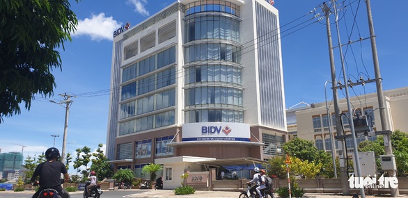 Bắt giam nguyên giám đốc Ngân hàng BIDV Chi nhánh Phú Yên - Ảnh 1. Bắt giam nguyên giám đốc Ngân hàng BIDV Chi nhánh Phú Yên - Ảnh 1.