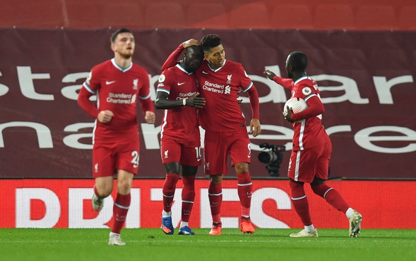 Áp đảo toàn diện, Liverpool ngược dòng đánh bại Arsenal - Ảnh 5. Áp đảo toàn diện, Liverpool ngược dòng đánh bại Arsenal - Ảnh 5.