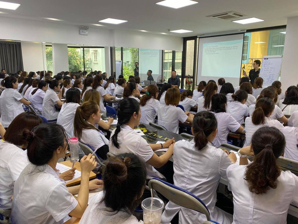 Evaxinh hợp tác Trường CĐ Bách khoa Việt Nam đào tạo nghề làm đẹp - Ảnh 2. Evaxinh hợp tác Trường CĐ Bách khoa Việt Nam đào tạo nghề làm đẹp - Ảnh 2.