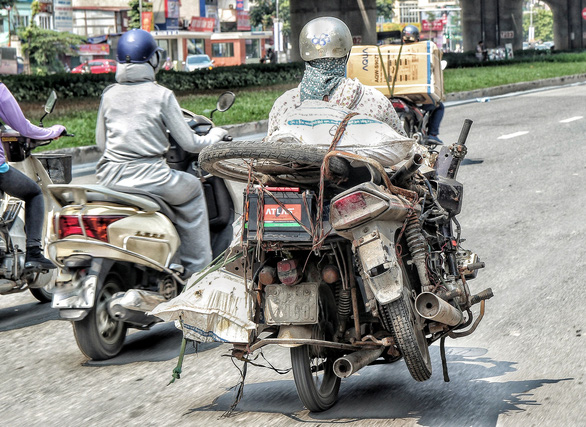 Hà Nội: Đề xuất hỗ trợ 2-4 triệu đồng để người dân đổi xe máy quá 18 năm sử dụng - Ảnh 1. Hà Nội: Đề xuất hỗ trợ 2-4 triệu đồng để người dân đổi xe máy quá 18 năm sử dụng - Ảnh 1.