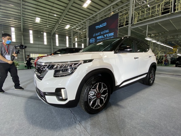 KIA Seltos, mẫu xe SUV đầu tiên của thế hệ sản phẩm mới của KIA giá chỉ từ 589 triệu đồng - Ảnh 1. KIA Seltos, mẫu xe SUV đầu tiên của thế hệ sản phẩm mới của KIA giá chỉ từ 589 triệu đồng - Ảnh 1.