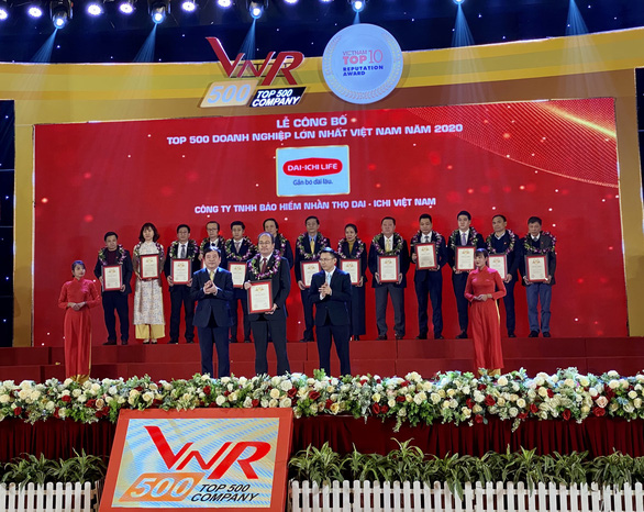 Dai-ichi Life Việt Nam đạt hạng 100/500 doanh nghiệp lớn nhất Việt Nam năm 2020 - Ảnh 1.