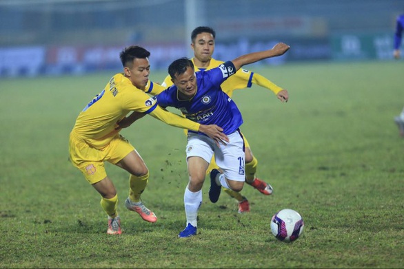 V-League 2021: Nhờ đâu chủ nhà Nam Định tạo nên cơn ‘địa chấn’ trước CLB Hà Nội? - Ảnh 2. V-League 2021: Nhờ đâu chủ nhà Nam Định tạo nên cơn ‘địa chấn’ trước CLB Hà Nội? - Ảnh 2.