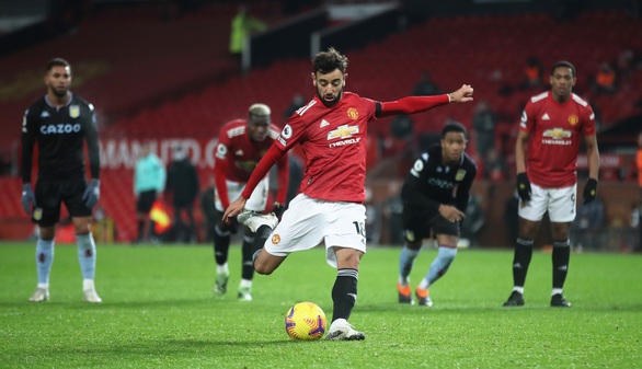Đánh bại Aston Villa 2-1, Man United tạm bắt kịp Liverpool - Ảnh 2. Đánh bại Aston Villa 2-1, Man United tạm bắt kịp Liverpool - Ảnh 2.