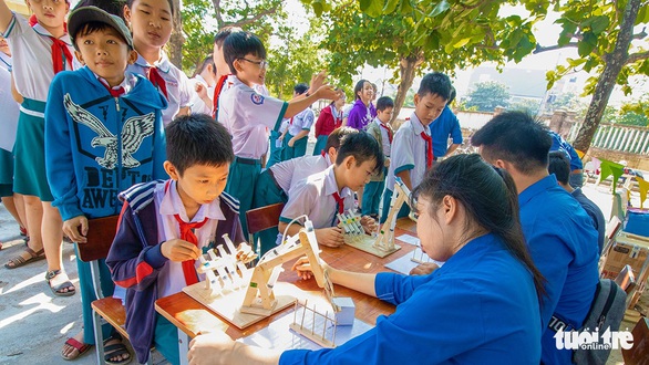 The first scientific discovery tour in Vietnam - Photo 7.