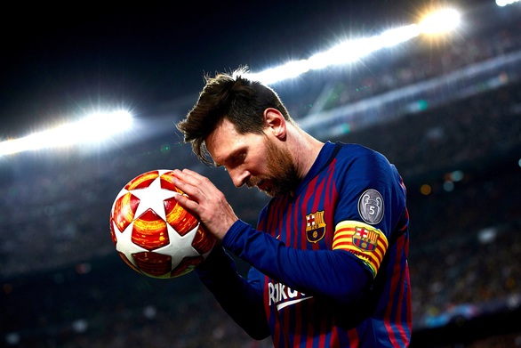 Điểm tin sáng: 5 cầu thủ Man City dính COVID-19, Messi tự do đàm phán hợp đồng - Ảnh 3. Điểm tin sáng: 5 cầu thủ Man City dính COVID-19, Messi tự do đàm phán hợp đồng - Ảnh 3.
