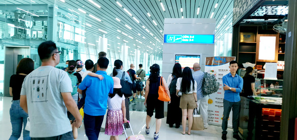 Thêm sân bay Phú Quốc tắt loa phát thanh chuyến bay - Ảnh 1.