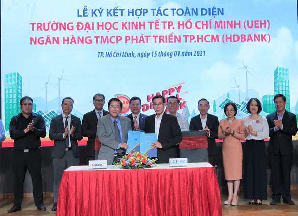 HDBank ký hợp tác chiến lược với các trường đại học - Ảnh 1.