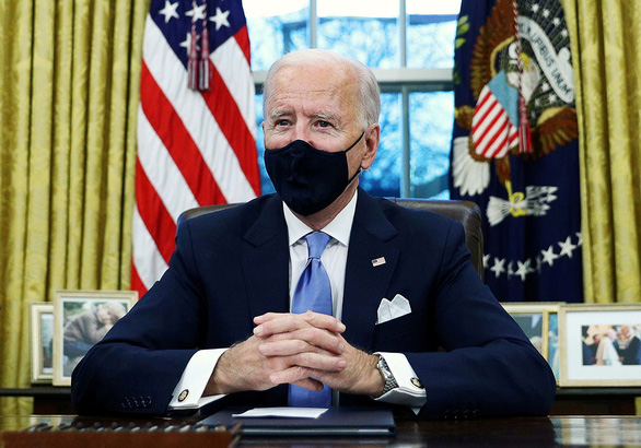 Biden reverses a series of Trump's legacy - Photo 1.