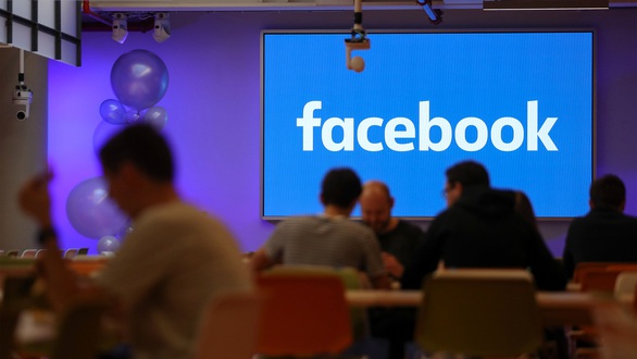 Doanh thu Facebook, Apple tăng kỷ lục trong COVID-19 - Ảnh 1. Doanh thu Facebook, Apple tăng kỷ lục trong COVID-19 - Ảnh 1.